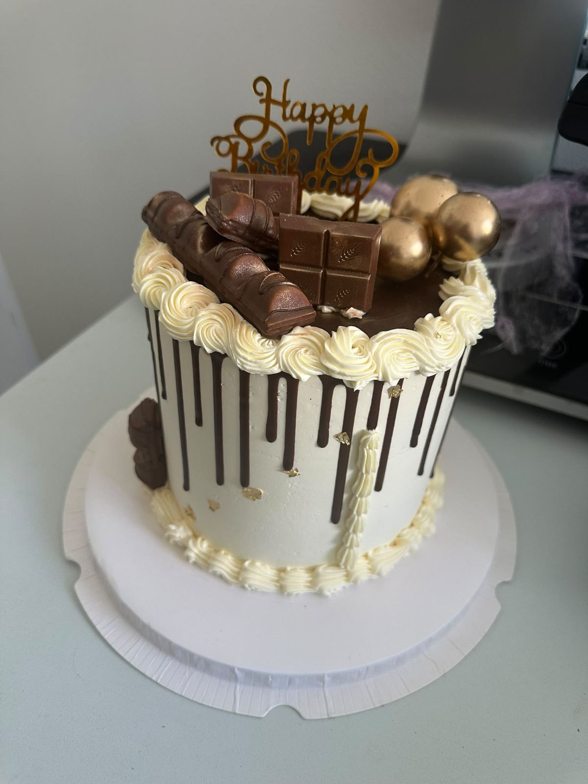Layer Cake | Taasty Cakes Layer Cake — Layer Cake | Taasty Cakes