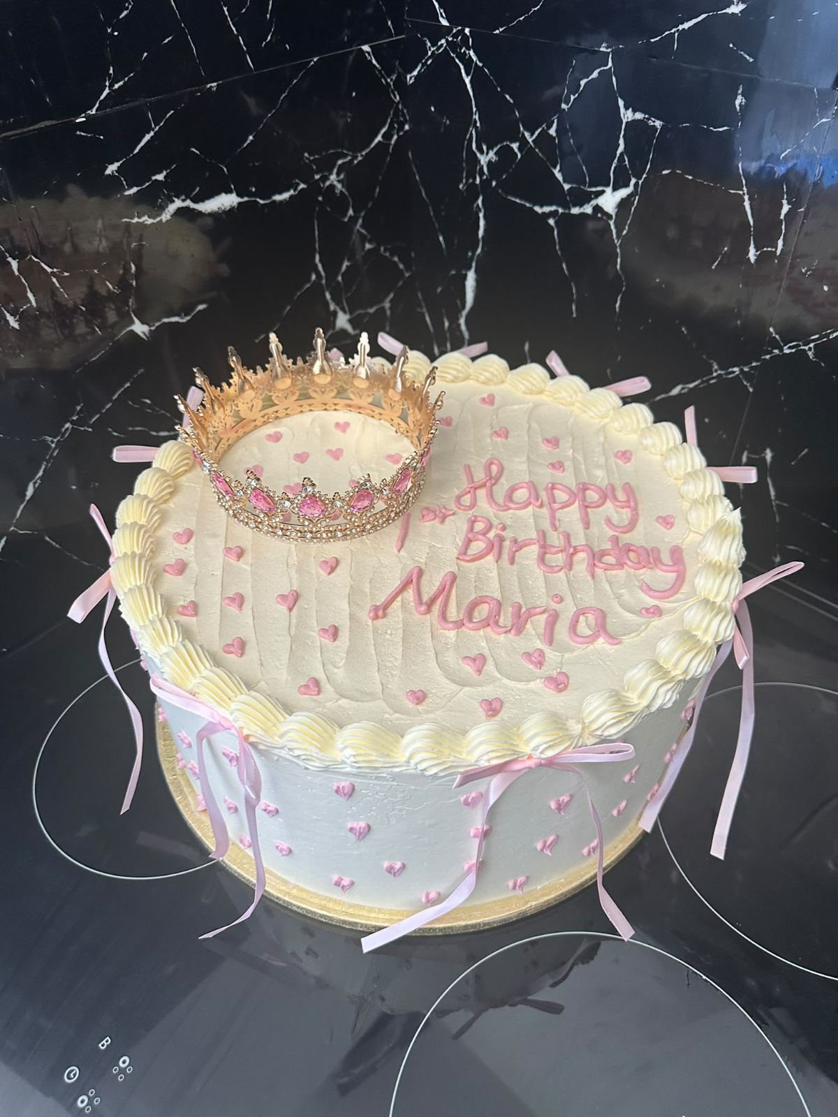 Little pincess | Taasty Cakes Little pincess — Layer cake personnalisé | Taasty Cakes